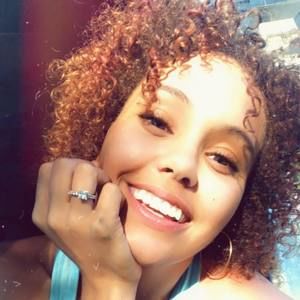 Meet your Posher, Karena